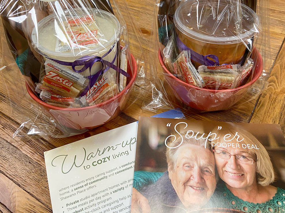 Featured 366322945-image002-33 Packaged to go baskets with crackers and home-made soup to-go